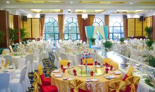 婚宴酒店一桌多少钱 婚宴酒店一桌多少钱